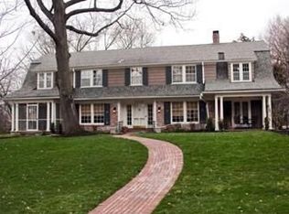 2112 W 61st Ter, Mission Hills, KS 66208