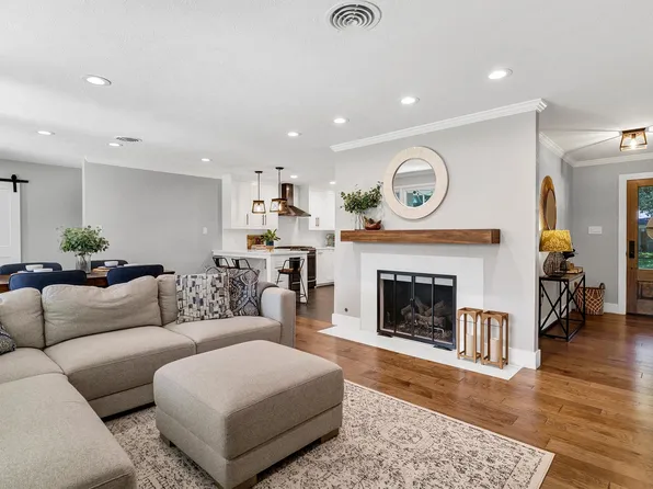 4105 Lanark Ave, Fort Worth, TX 76109