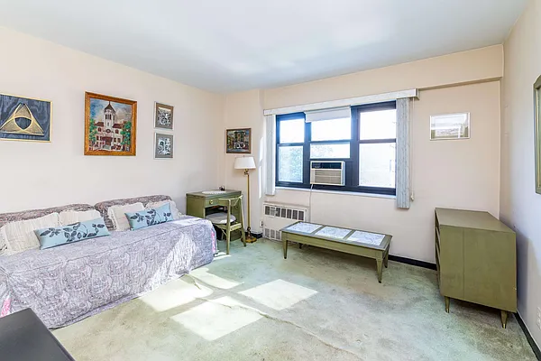 Sold by ERA Top Service Realty, Inc. | media 28