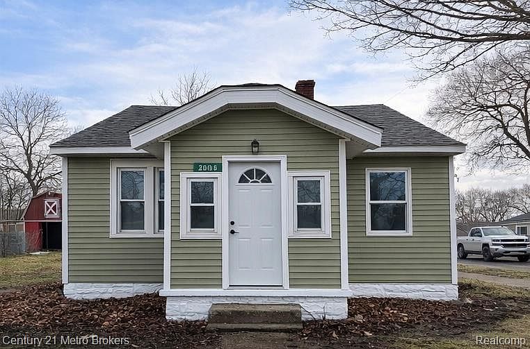 1st image of 2098 E Scottwood Ave