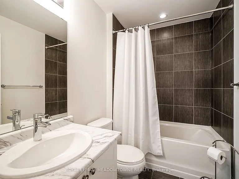 2486 Old Bronte Rd #402 — Photo 20