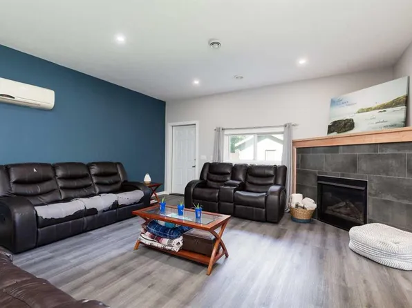 116 S 1st St W, Magrath, AB T0K 1J0