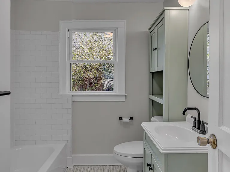 914 W Greenwood Ave — Photo 13