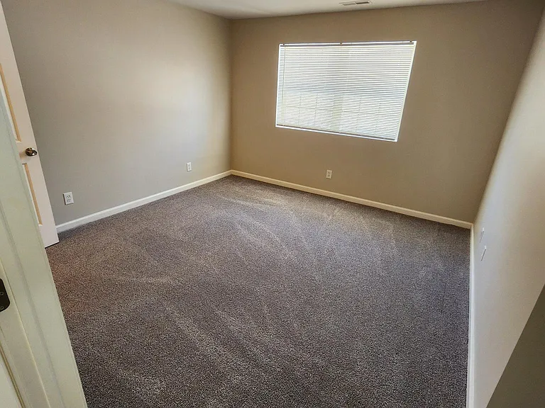 Willowbrook — Photo 10