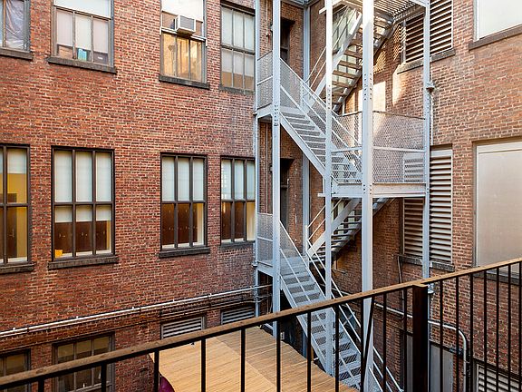 3rd image of 10 E 13th St APT 4J
