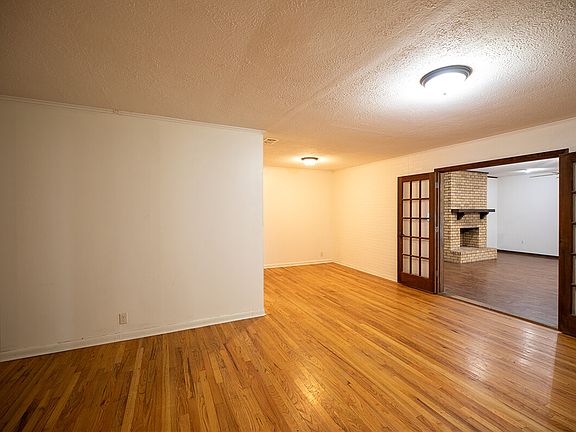 4113-CENTER-STREET-entry_07242024