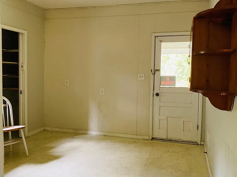 917 N Anna St — Photo 8