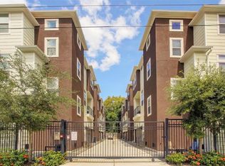 1113 W 18th St #C, Houston, TX 77008