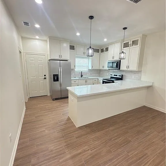 1413 Vine Ave #2 — Photo 4