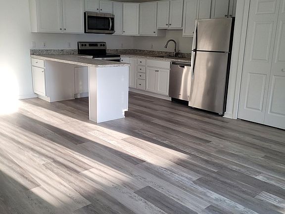 3rd image of 38940 Upland Ct Unit 24