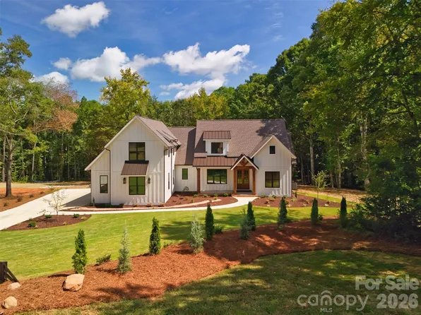 1103 Oakmont Dr, Rock Hill, SC 29732
