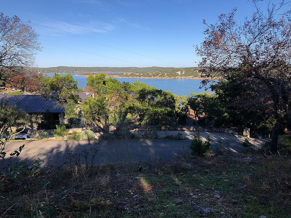 2nd image of 224 Corinthian