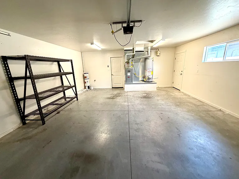 579 Redwing Ln — Photo 28