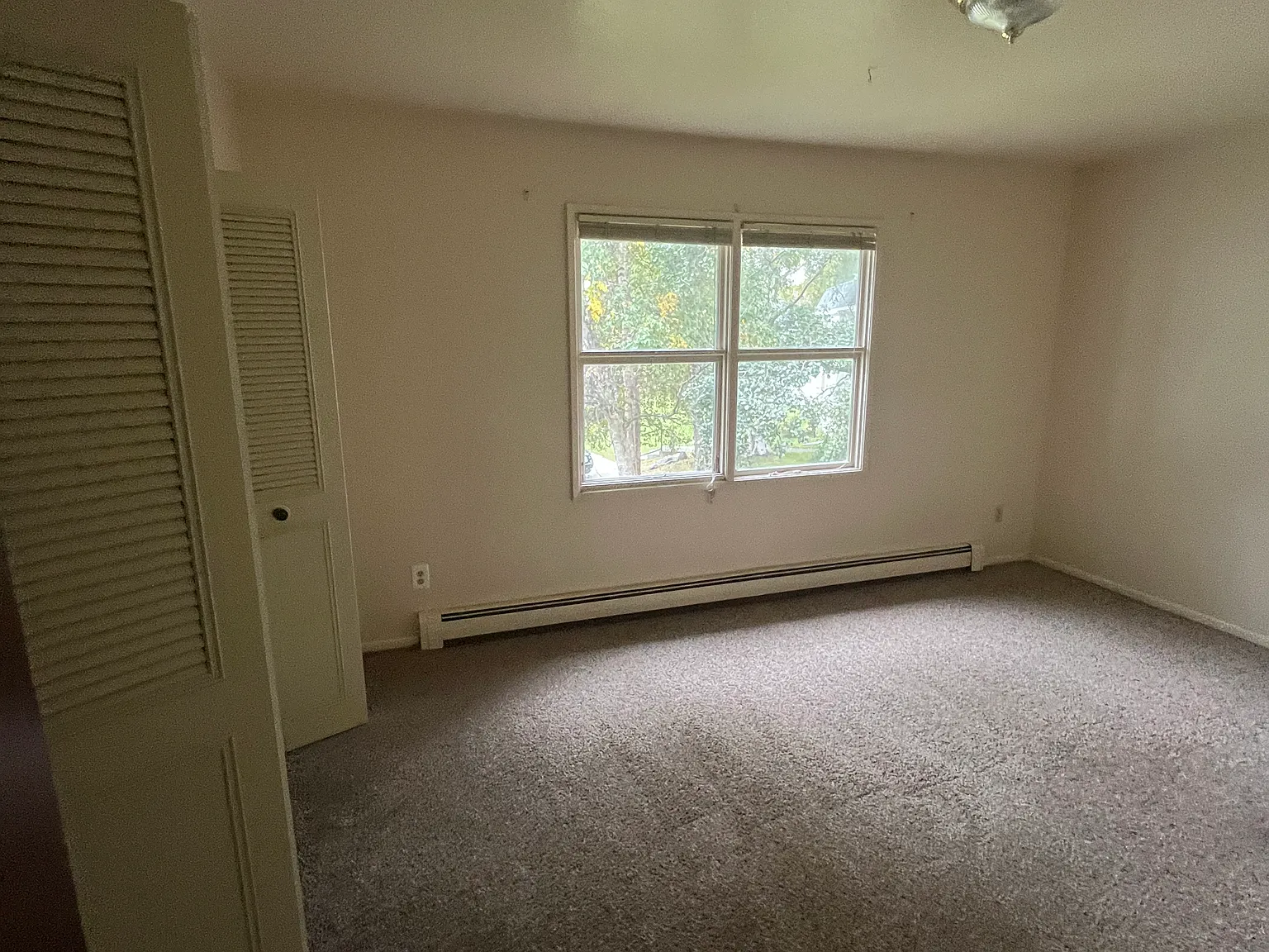 2 bed, 850 sqft, $1,700 — Photo 4