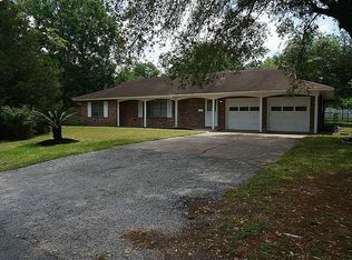 1200 Magnolia Dr, Rosenberg, TX 77471