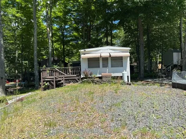 R3-136 Tennis Ter, Gouldsboro, PA 18424