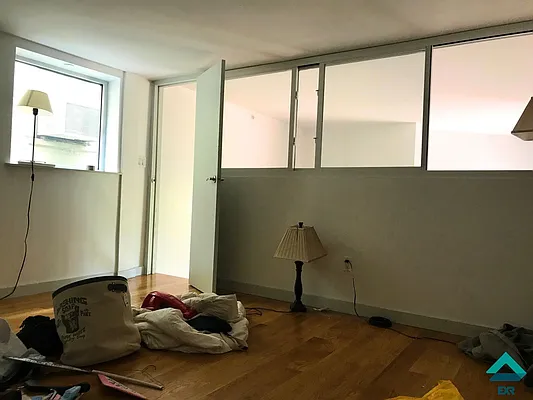 Rented by EXR | media 30