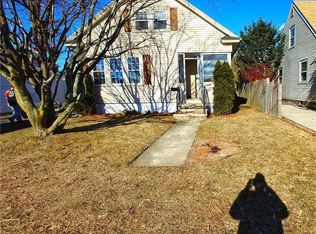 77 Crothers Ave, Cranston, RI 02910