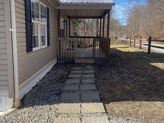 4th image of 945 Pine Grove Rd