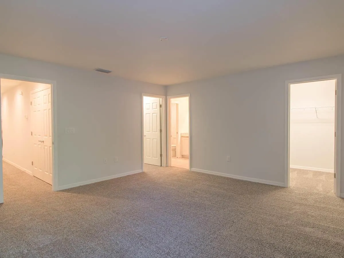 4 bed, 2.5 bath, 2097 sqft, $2,900 — Photo 4