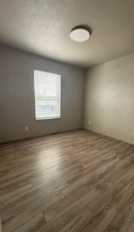 2 bed, 832 sqft, $1,490 — Photo 4