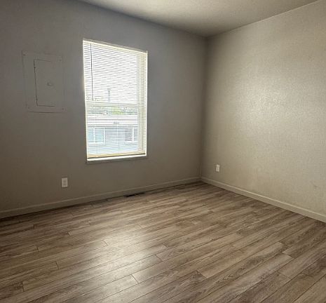 Bedroom_1