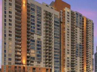 1053 10th St SW #603, Calgary, AB T2R 1S6