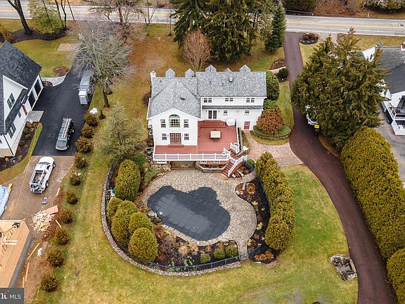 3rd image of 54 Norristown Rd