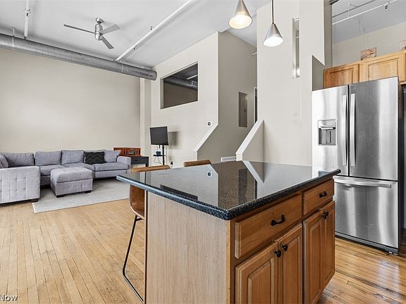 3rd image of 1951 W 26th St APT 205