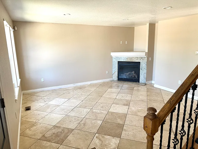 4414 W Alameda Ave — Photo 13