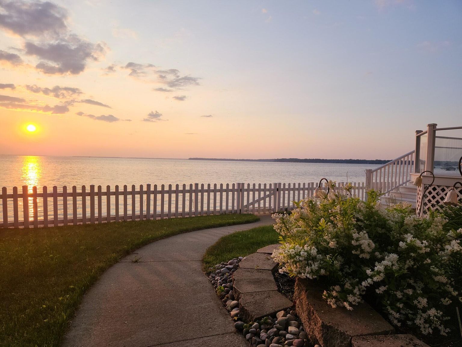 103 Hillside Ave, Prudenville, MI 48651 MLS 201822982 Zillow