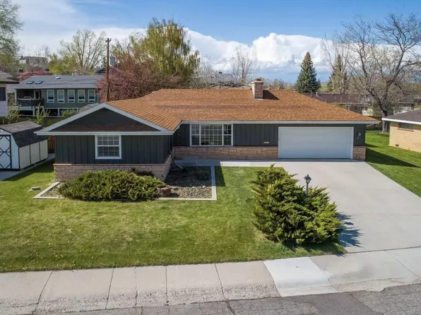 925 S 6th St, Lander, WY 82520