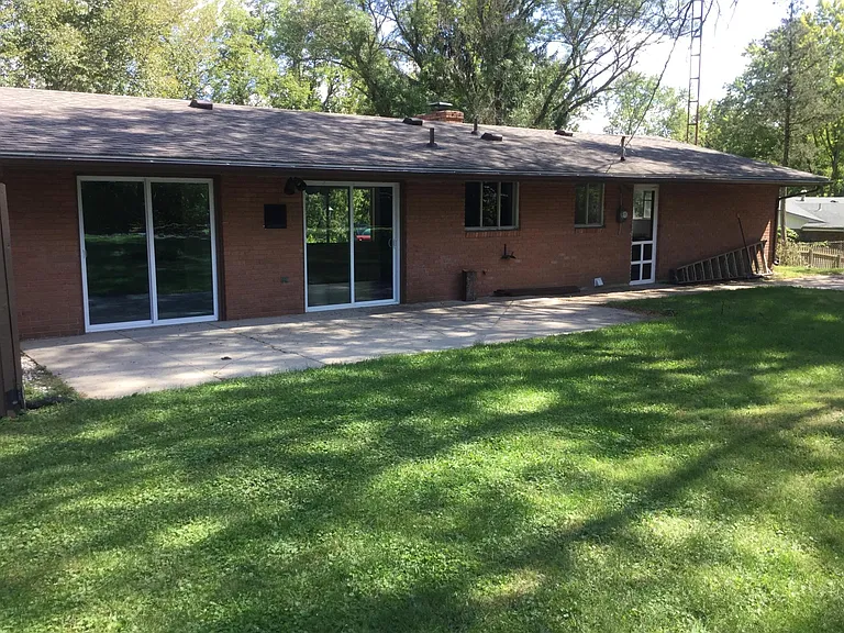 2303 Ivy Crest Dr — Photo 16