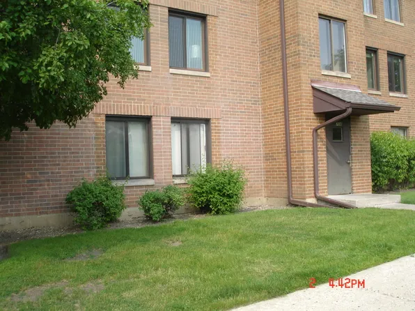 708 N Briar Hill Ln APT 2, Addison, IL 60101