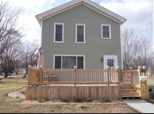 1303 Johnson Ave, Sterling, IL 61081