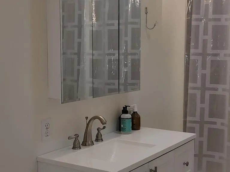 81 Gibbs St #2 — Photo 11
