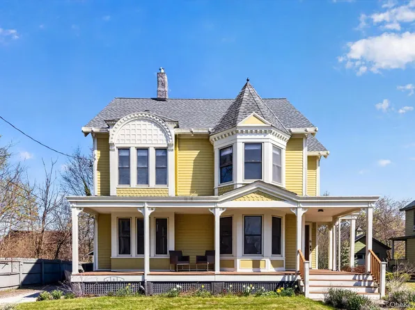 22 High St, Beacon, NY 12508