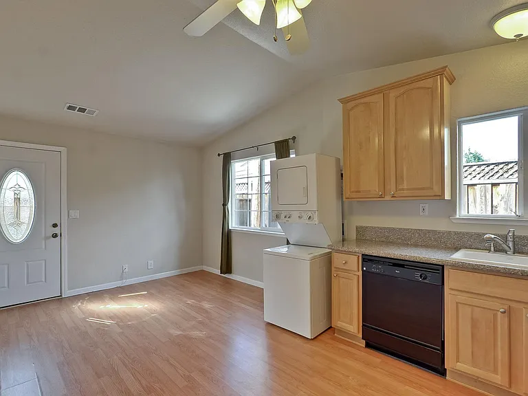 18701 Newsom Ave — Photo 44