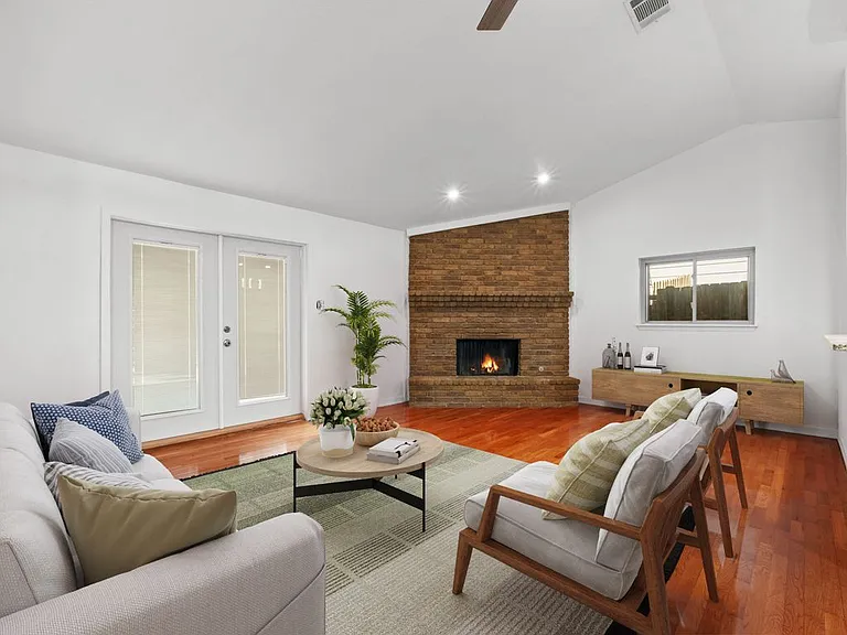 13934 Mission Valley — Photo 15