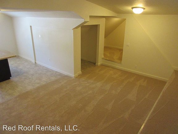 4th image of 14416 Pacific Ave S