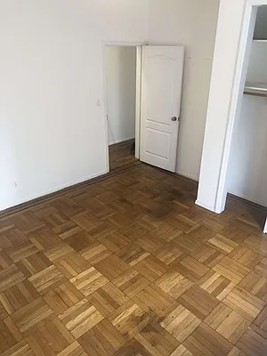 Rented by Arena Real Estate | media 13