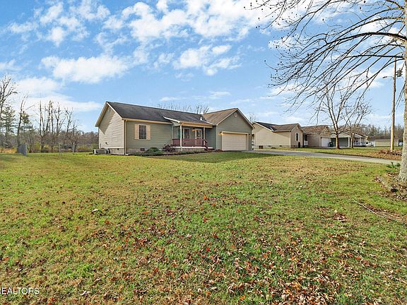 4th image of 365 E Mayland Dr
