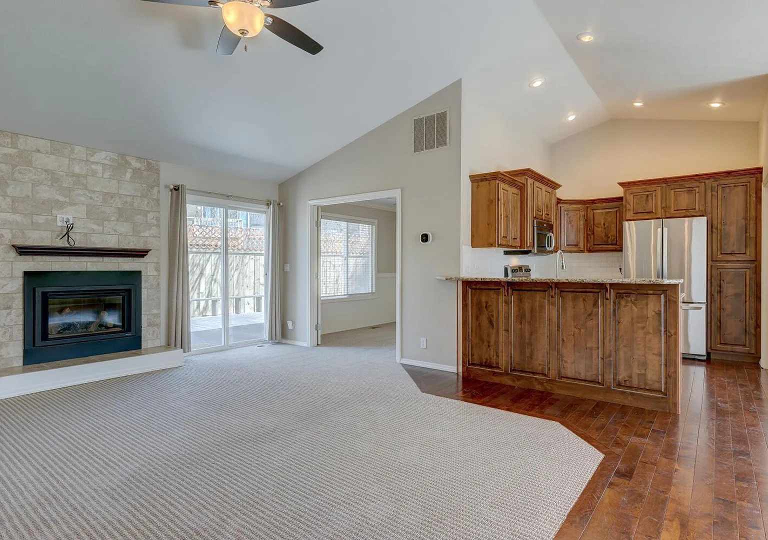 Lakeside Property - Gated Community with Office!! — Photo 2