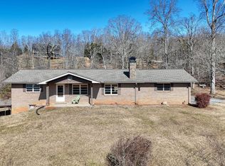 85 Chatuge Shores Cir, Hayesville, NC 28904