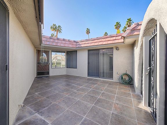 2nd image of 34584 Calle Las Palmas