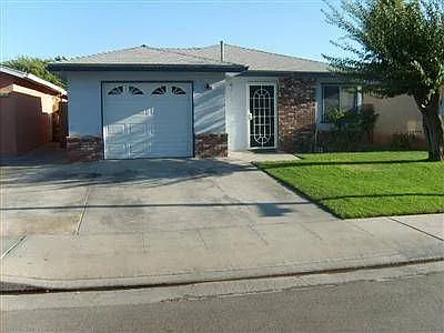 5153 W Donner Ave photo 1