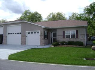 89 Gardens View Dr, Crossville, TN 38555