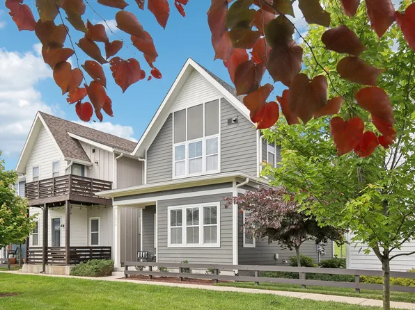 1053 Treaty Oaks Dr, Nashville, TN 37209