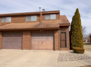 2140 Sunview Dr #0, Champaign, IL 61821