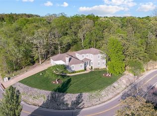 470 Regency Cove Dr, Four Seasons, MO 65049